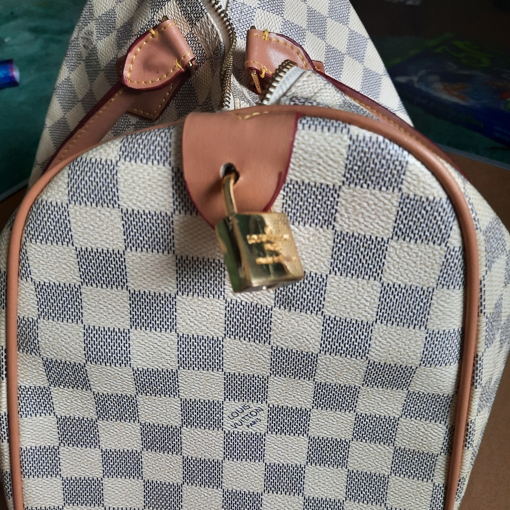 Luxurious Bag - Picture 4 of 6